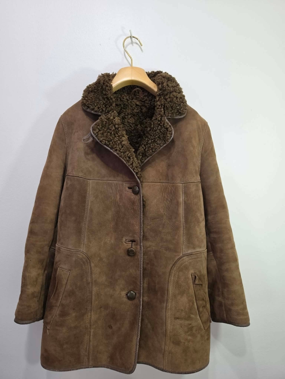 Vintage Shearling Sheapskin Coat - Picture 2 of 11
